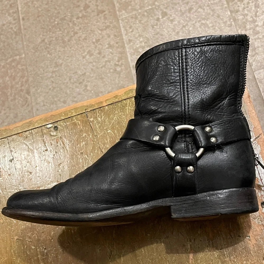 Frye Black Leather Ankle Boots - Picture 4 of 8